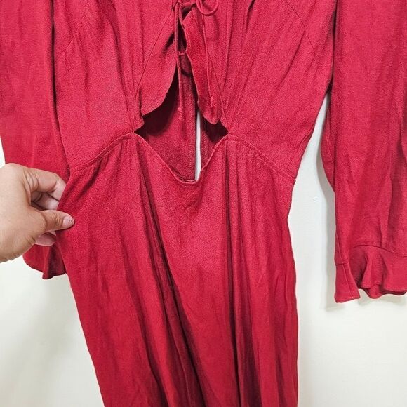 Reformation Ruffled Front Cut Out Heidi Midi Dress 3/4 Sleeve ruffle red Sz 0 - Picture 6 of 13